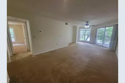 10024 Strafford Oak Court #813, Tampa, FL 33624 - Photo 4