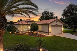9257 Bonnie Cove Dr, Weeki Wachee, FL 34613 - Photo 2