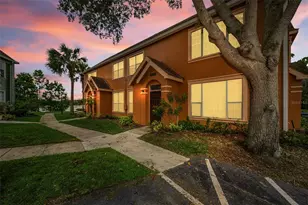 9078 Lake Chase Island Way, Tampa, FL 33626 - Photo 4