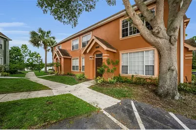 9078 Lake Chase Island Way #9078, Tampa, FL 33626 - Photo 2