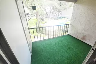 14422 Reuter Strasse Cir, Tampa, FL 33613 - Photo 18