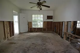 1422 W Humphrey St, Tampa, FL 33604 - Photo 12