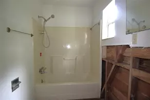 1422 W Humphrey St, Tampa, FL 33604 - Photo 22