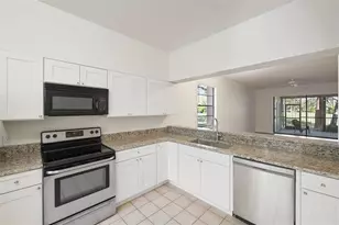 121 Lindsay Ln, Oldsmar, FL 34677 - Photo 4