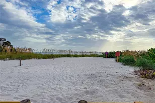 12609 Sunshine Ln, Treasure Island, FL 33706 - Photo 32
