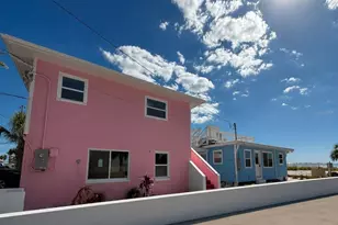 12609 Sunshine Ln, Treasure Island, FL 33706 - Photo 2