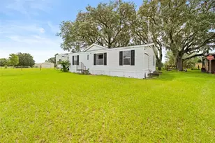 4586 California St, Brooksville, FL 34604 - Photo 2