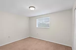 1023 Viking Dr, Holiday, FL 34691 - Photo 4