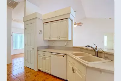 9590 Elgin Boulevard, Spring Hill, FL 34606 - Photo 20
