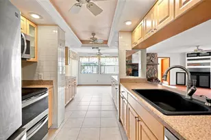 2151 Meredith Dr, Spring Hill, FL 34608 - Photo 18