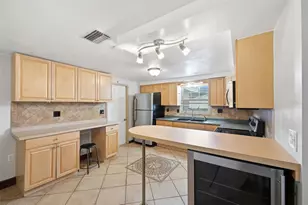 11105 Areca Dr, Port Richey, FL 34668 - Photo 4