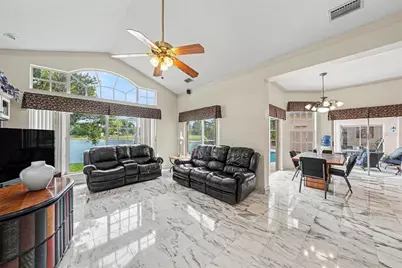 9723 Yeshua Way, Tampa, FL 33618 - Photo 22