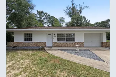 7022 W Crestview Lane, Crystal River, FL 34429 - Photo 2