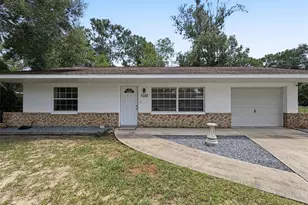 7022 W Crestview Ln, Crystal River, FL 34429 - Photo 2