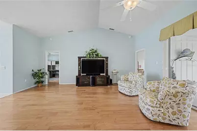 8018 Sugarbush Drive, Spring Hill, FL 34606 - Photo 14