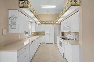 8018 Sugarbush Dr, Spring Hill, FL 34606 - Photo 20