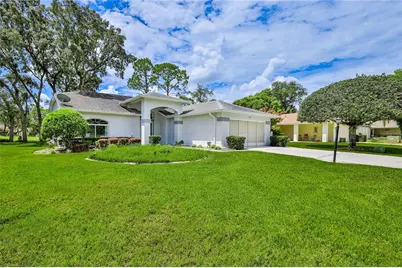 8018 Sugarbush Drive, Spring Hill, FL 34606 - Photo 4