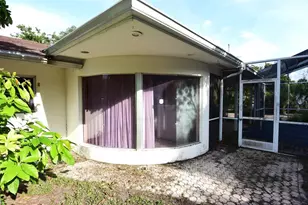 7124 Jasmin Dr, New Port Richey, FL 34652 - Photo 4