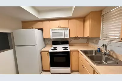 801 83rd Avenue N #114, Saint Petersburg, FL 33702 - Photo 4