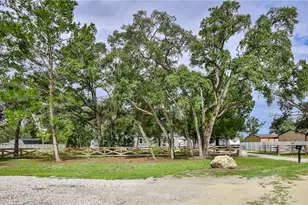 11293 Cleever St, Weeki Wachee, FL 34614 - Photo 4