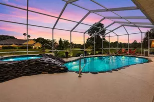 10017 Scarlett Ct, Weeki Wachee, FL 34613 - Photo 2