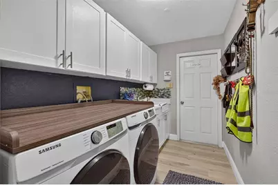 10017 Scarlett Court, Weeki Wachee, FL 34613 - Photo 52