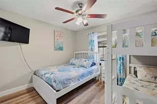 2475 Gulf Breeze Cir, Palm Harbor, FL 34683 - Photo 24