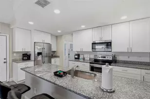 2475 Gulf Breeze Cir, Palm Harbor, FL 34683 - Photo 38