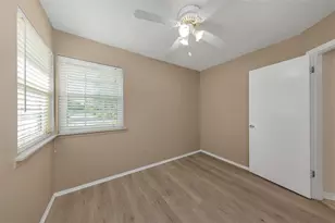 3199 Phlox Dr, Palm Harbor, FL 34684 - Photo 6