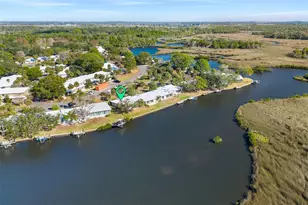 11568 W Bayshore Dr, Crystal River, FL 34429 - Photo 40