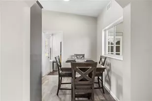 8616 Shirley Dr, Temple Terrace, FL 33617 - Photo 16
