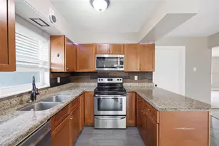 459 Savoy Ct, Spring Hill, FL 34606 - Photo 30
