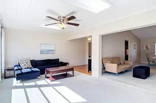 7385 Crestwood Dr, Weeki Wachee, FL 34613 - Photo 32