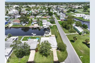13224 Neptune Drive, Hudson, FL 34667 - Photo 4