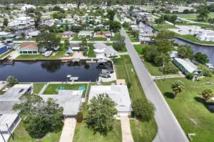 13224 Neptune Dr, Hudson, FL 34667 - Photo 4