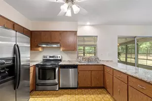 6095 Zirkels Cir, Brooksville, FL 34604 - Photo 14