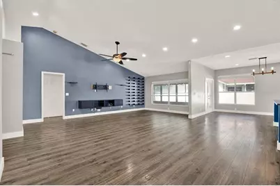 1427 Bay View Street, Tarpon Springs, FL 34689 - Photo 12