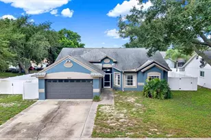 1427 Bay View St, Tarpon Springs, FL 34689 - Photo 2
