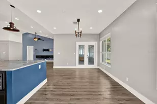1427 Bay View St, Tarpon Springs, FL 34689 - Photo 24