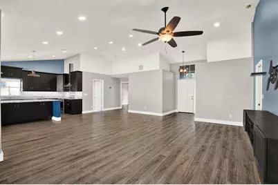 1427 Bay View Street, Tarpon Springs, FL 34689 - Photo 10