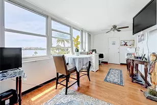 1868 Shore Dr S, South Pasadena, FL 33707 - Photo 44