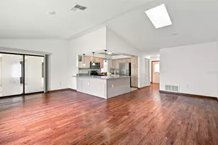 10308 Gifford Dr, Spring Hill, FL 34608 - Photo 6