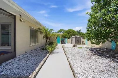 1403 Garden Avenue, Tarpon Springs, FL 34689 - Photo 40