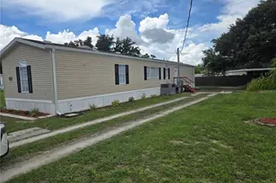 16127 Narrow St, Brooksville, FL 34604 - Photo 2