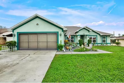 9086 Manchester Street, Spring Hill, FL 34606 - Photo 6