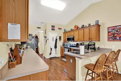 9086 Manchester Street, Spring Hill, FL 34606 - Photo 14