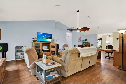 9086 Manchester Street, Spring Hill, FL 34606 - Photo 2