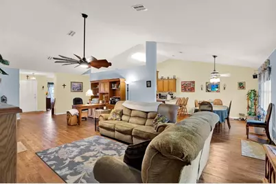 9086 Manchester Street, Spring Hill, FL 34606 - Photo 8