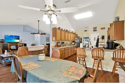 9086 Manchester Street, Spring Hill, FL 34606 - Photo 12