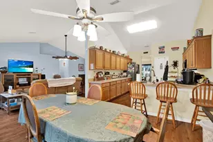 9086 Manchester St, Spring Hill, FL 34606 - Photo 12